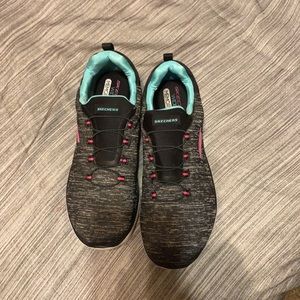 Skechers sneakers